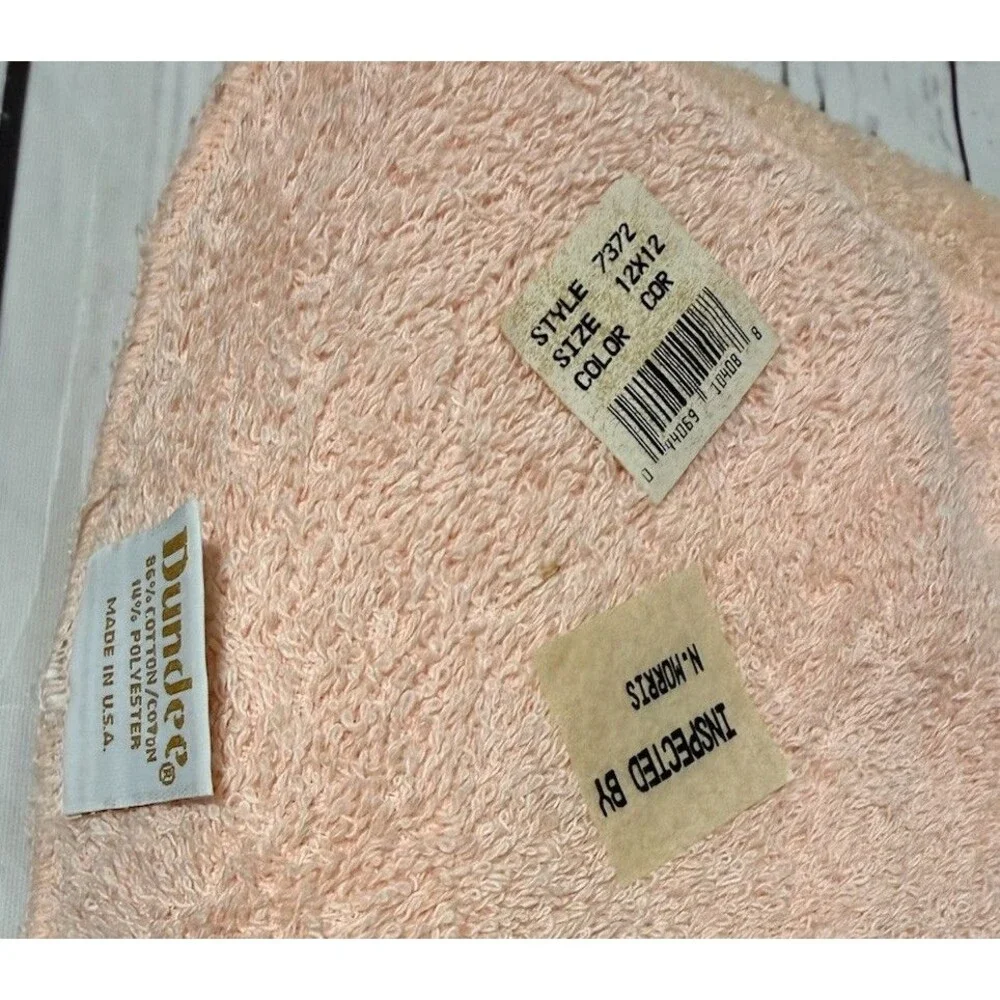 Vtg. Dundee Peach Bath Towel Set 1 Bath 1 Wash Cloth w/Lace Edging